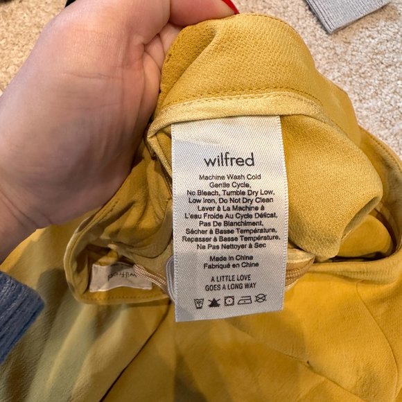 wilfred aritiza pants size 2 Wilfred Kick Flare Pant Cropped High-Waisted Pant - Picture 6 of 7